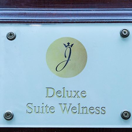 Deluxe Suite Welness Rom Exteriör bild