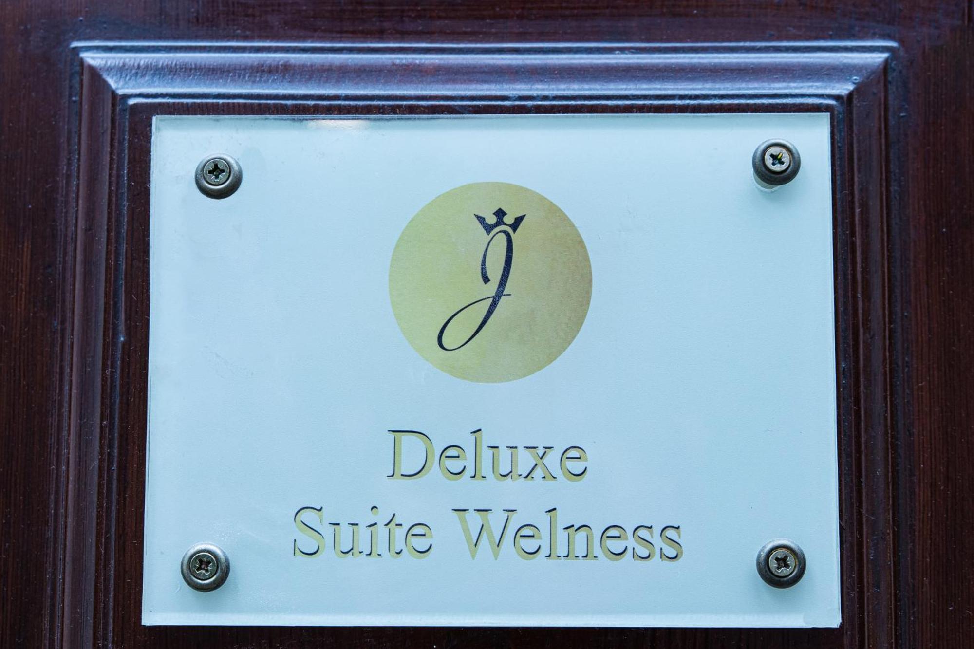 Deluxe Suite Welness Rom Exteriör bild